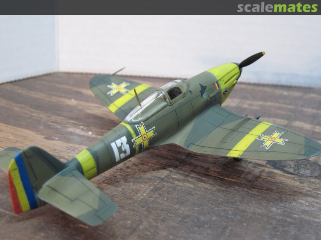 View album, image #3