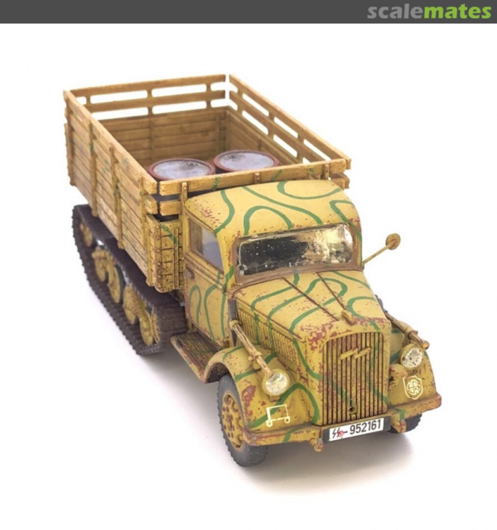 View album, image #1