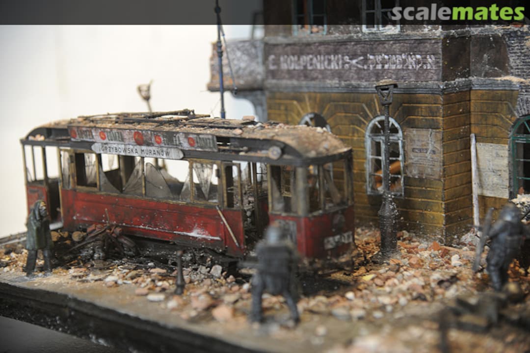 View album, image #2