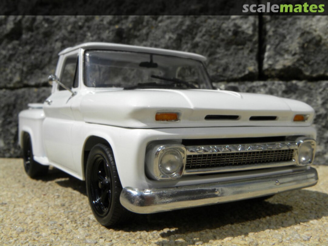 View album, image #1