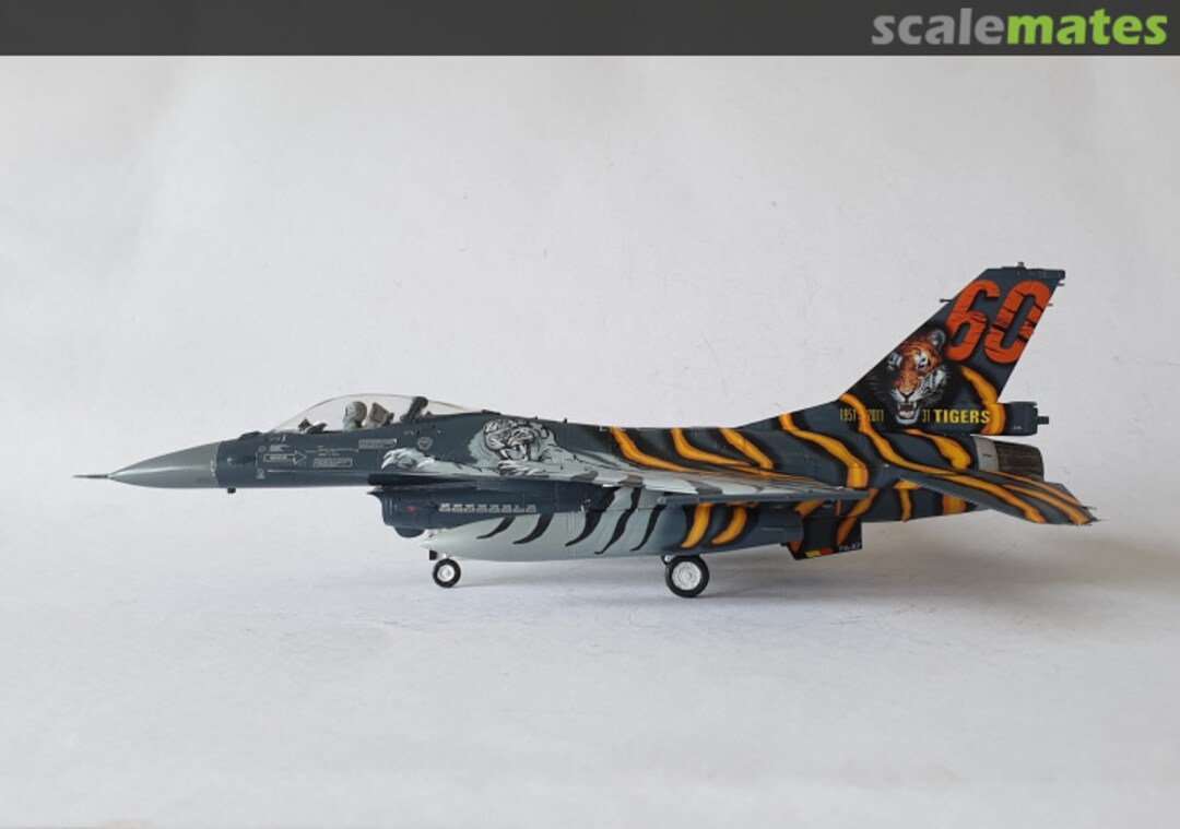 View album, image #7