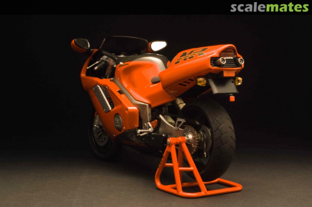 View album, image #1