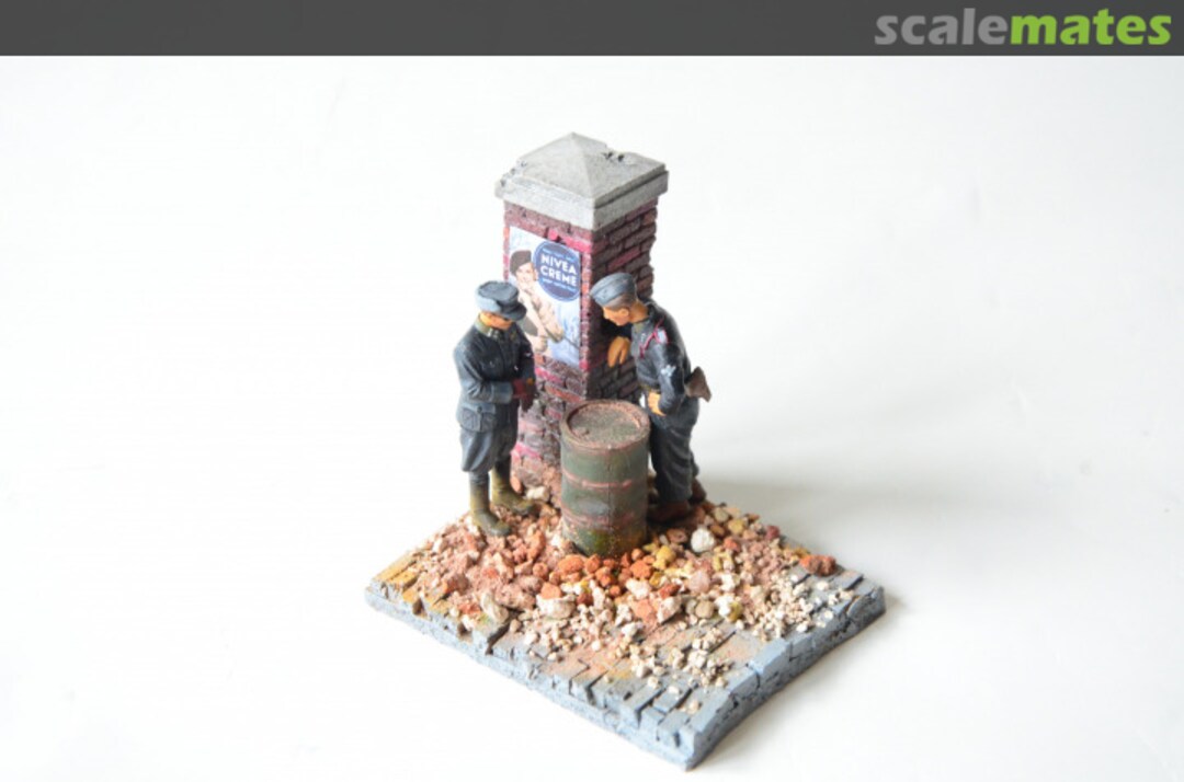 View album, image #1