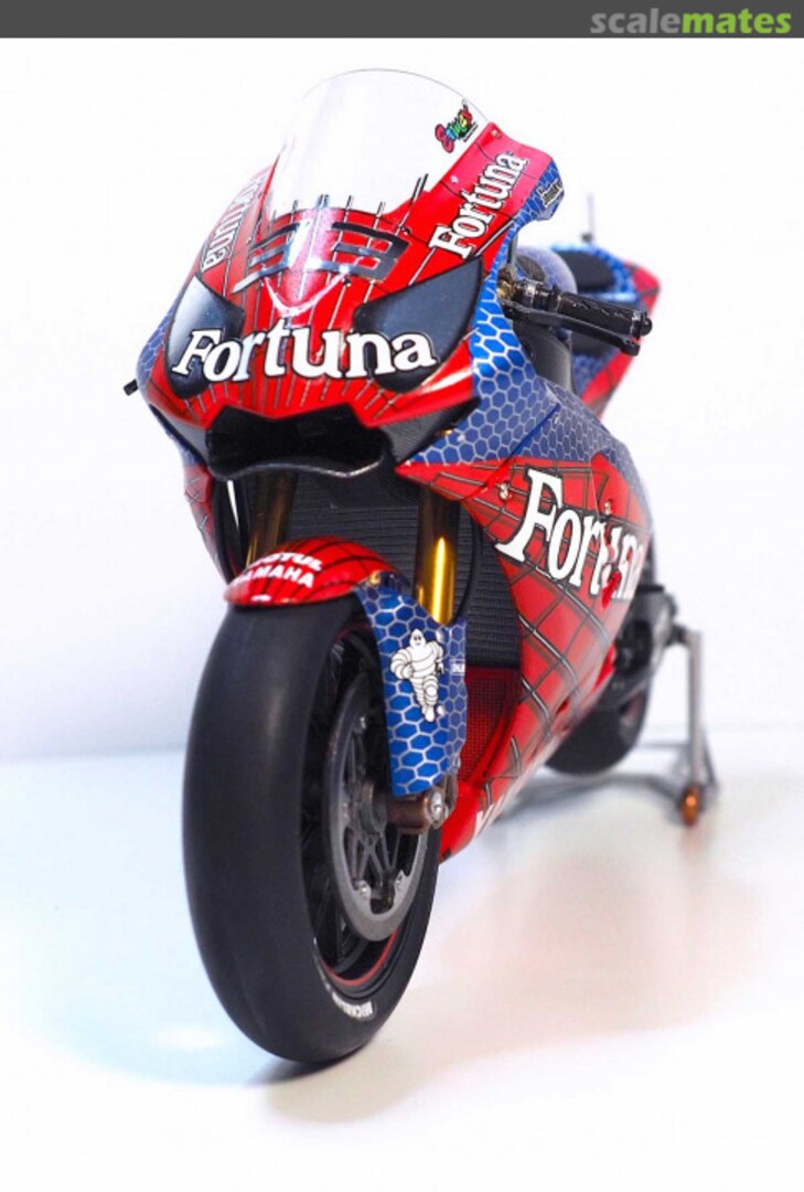 View album, image #6