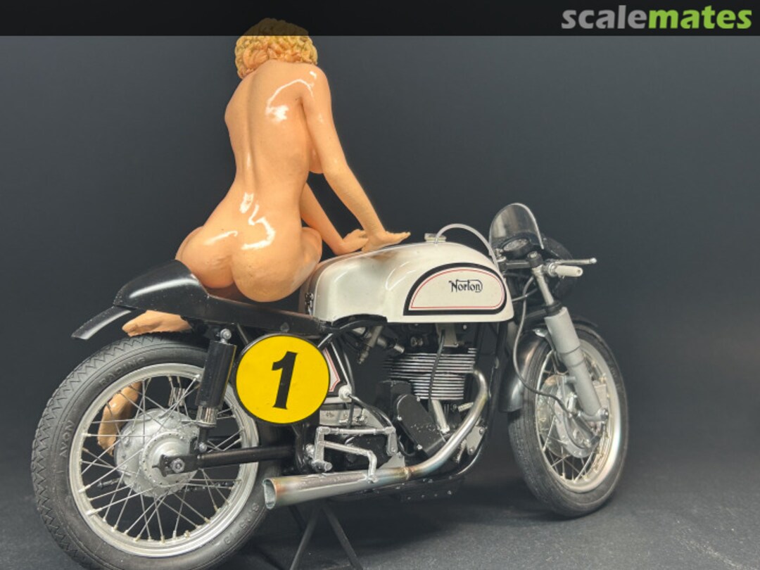 View album, image #4