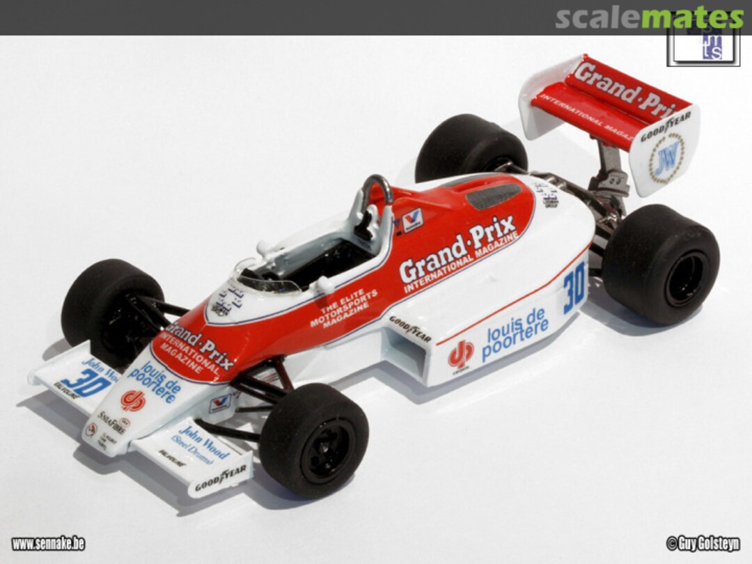 View album, image #3