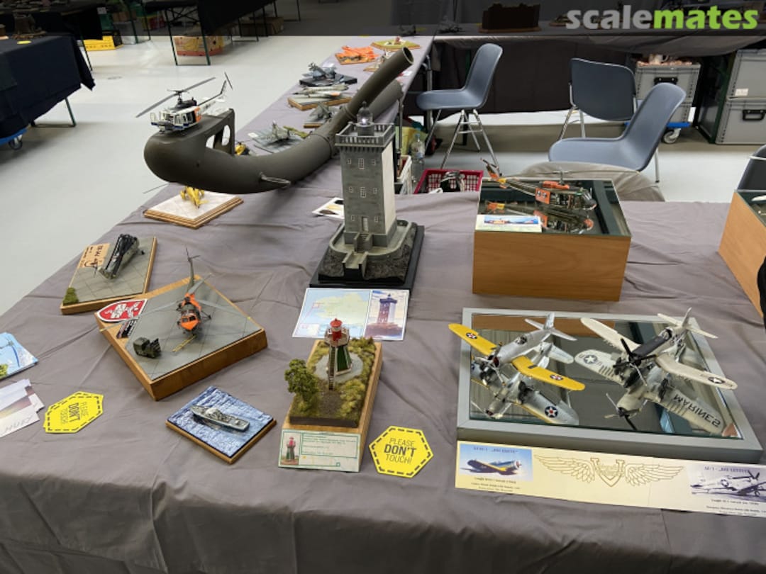 View album, image #1