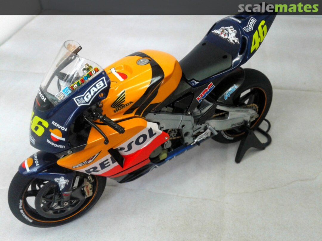 View album, image #1