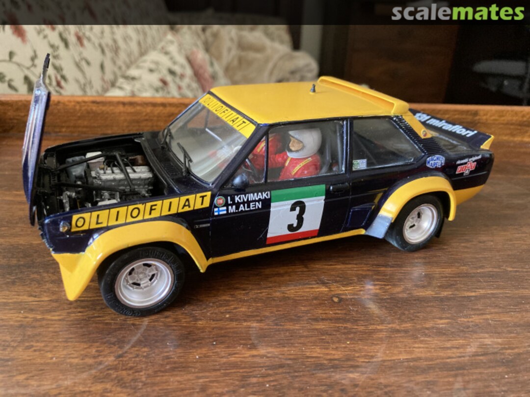 View album, image #1