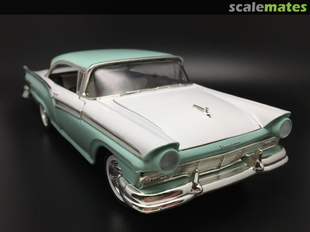 View album, image #1