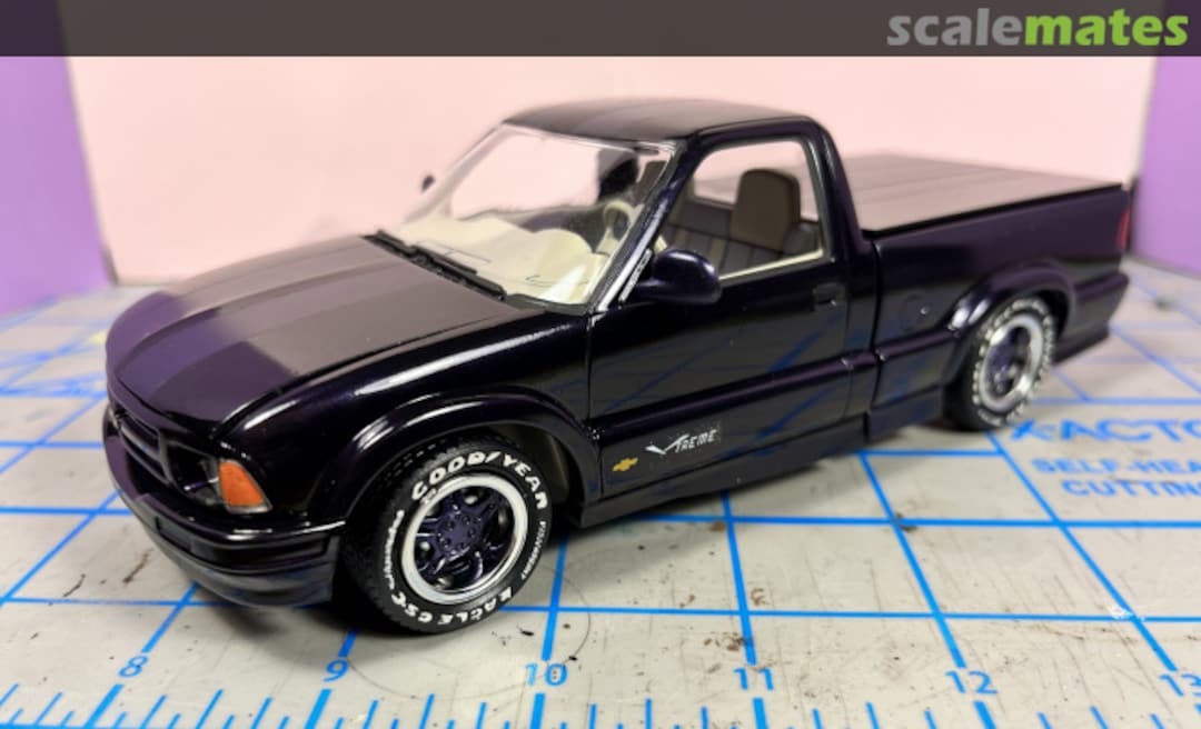 View album, image #1