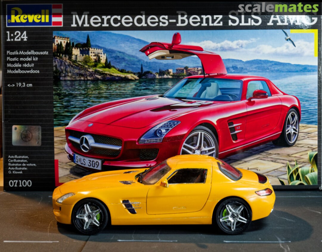 View album, image #2