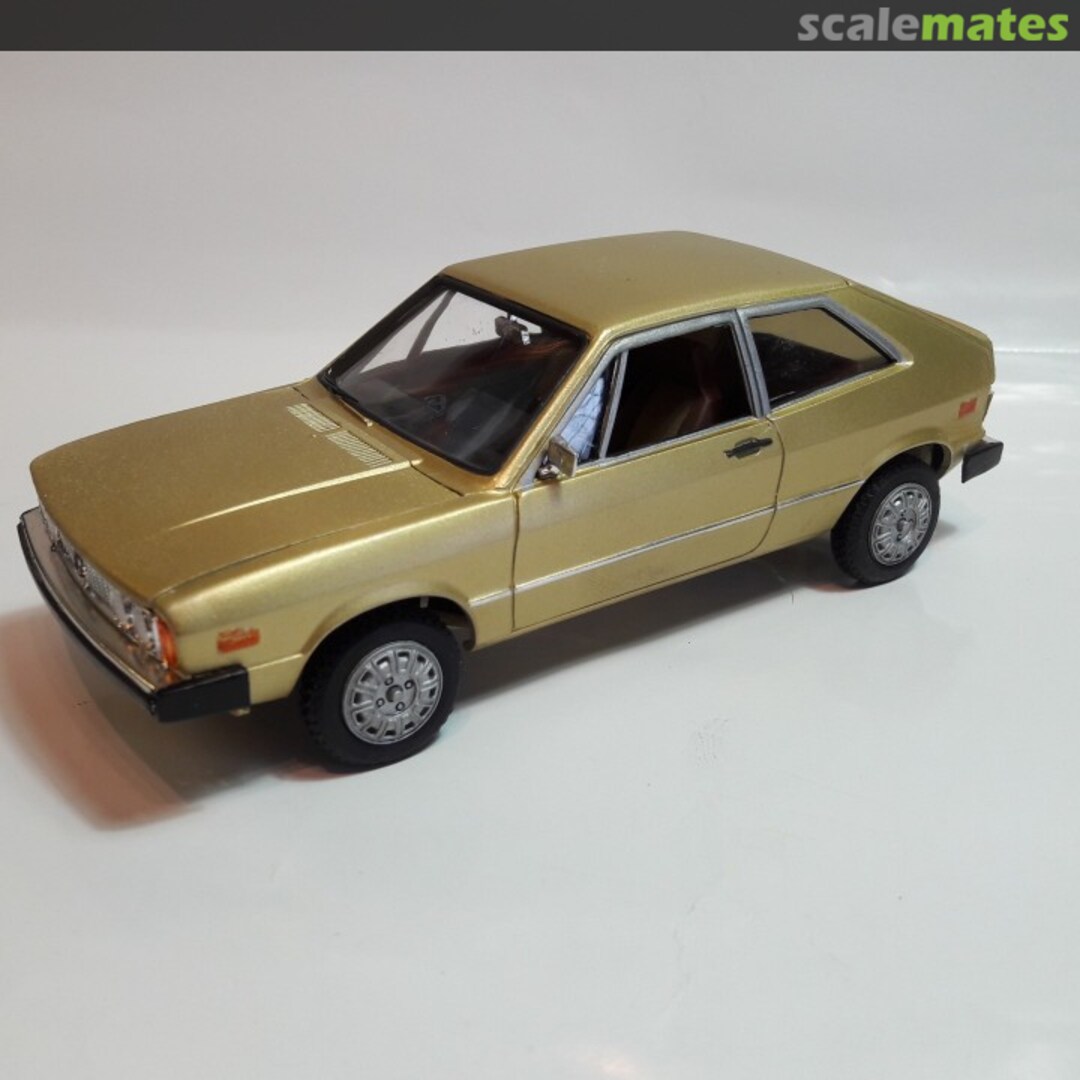 View album, image #1