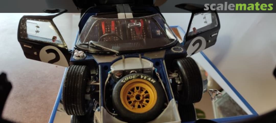 View album, image #1