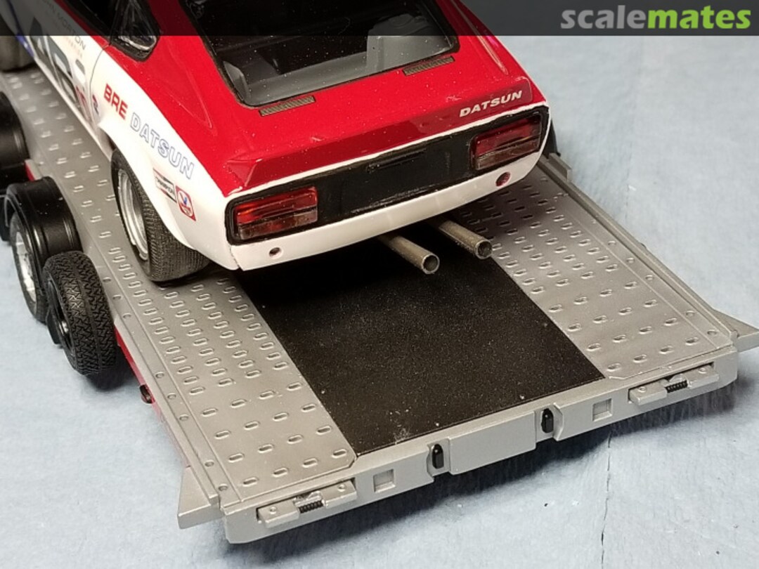 View album, image #1