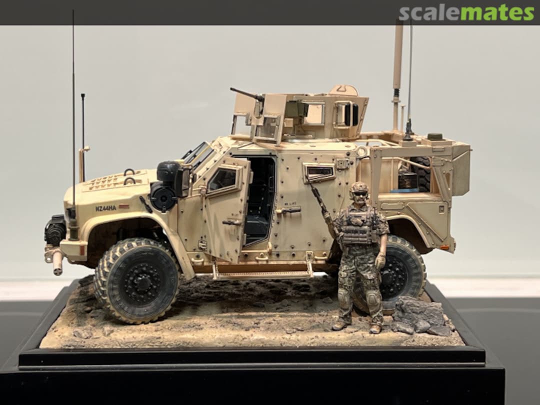 View album, image #3