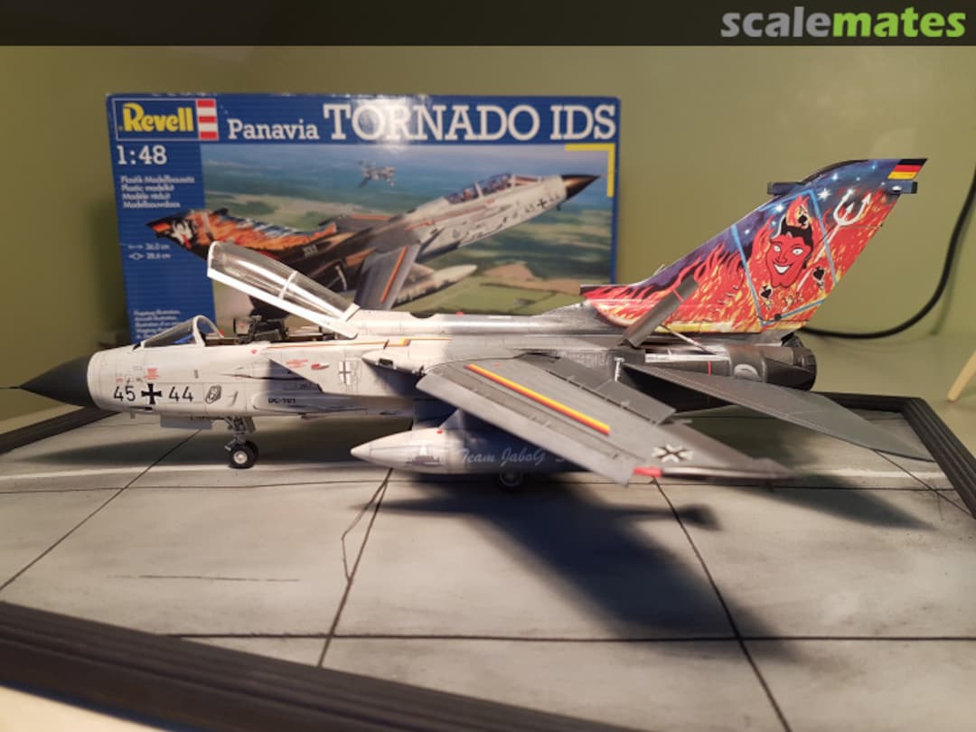 View album, image #1