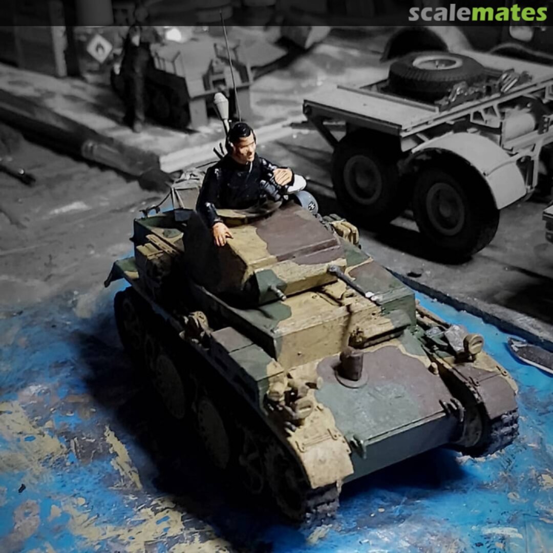 View album, image #1