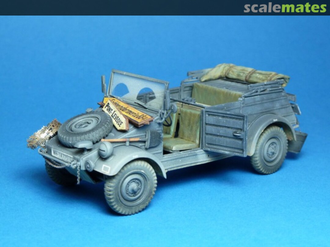 View album, image #3