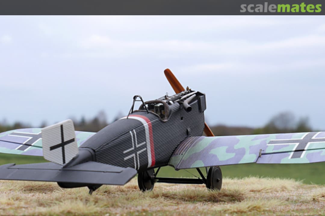 View album, image #1