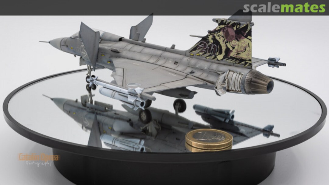 View album, image #1