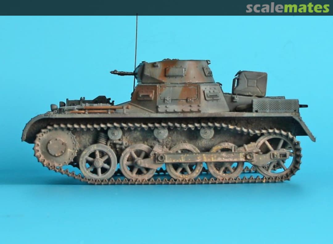 View album, image #2