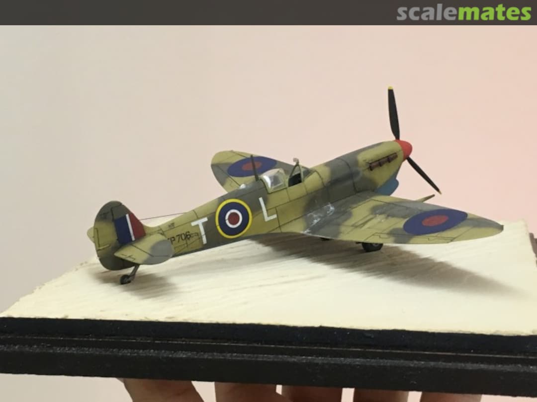 View album, image #1