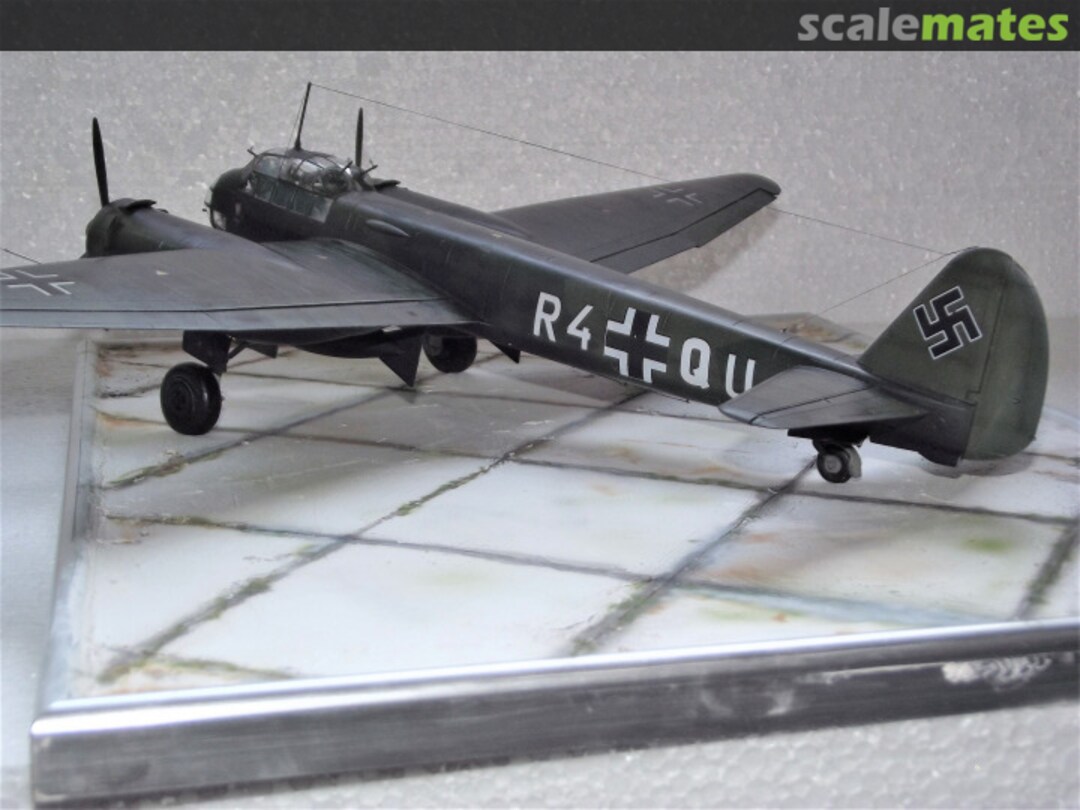 View album, image #1