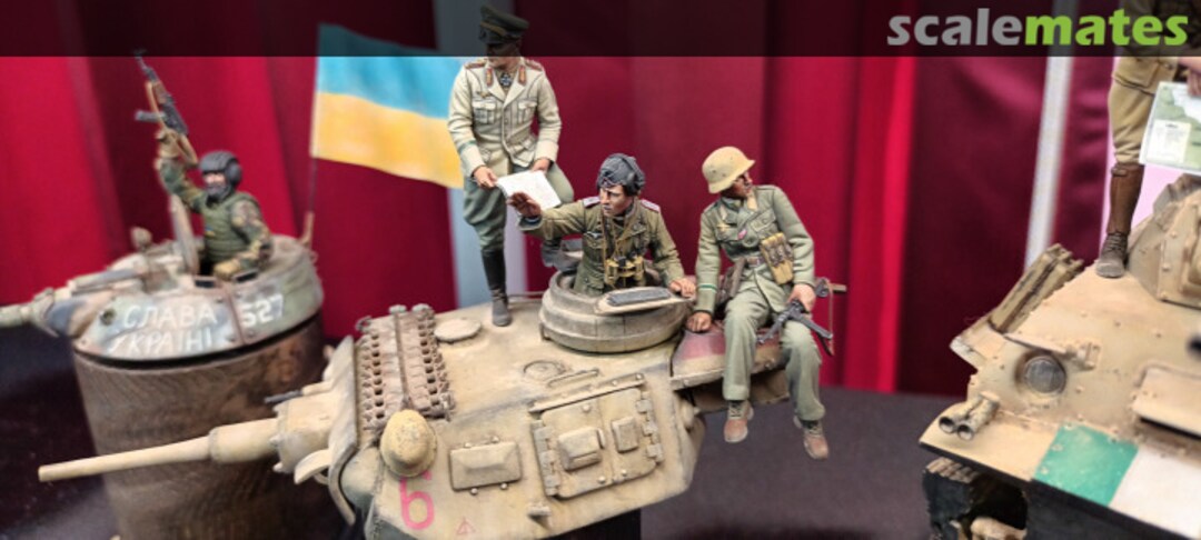 View album, image #1