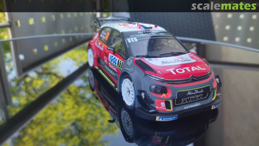 View album, image #1