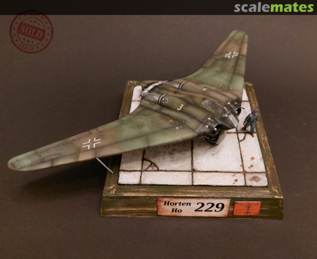 View album, image #1