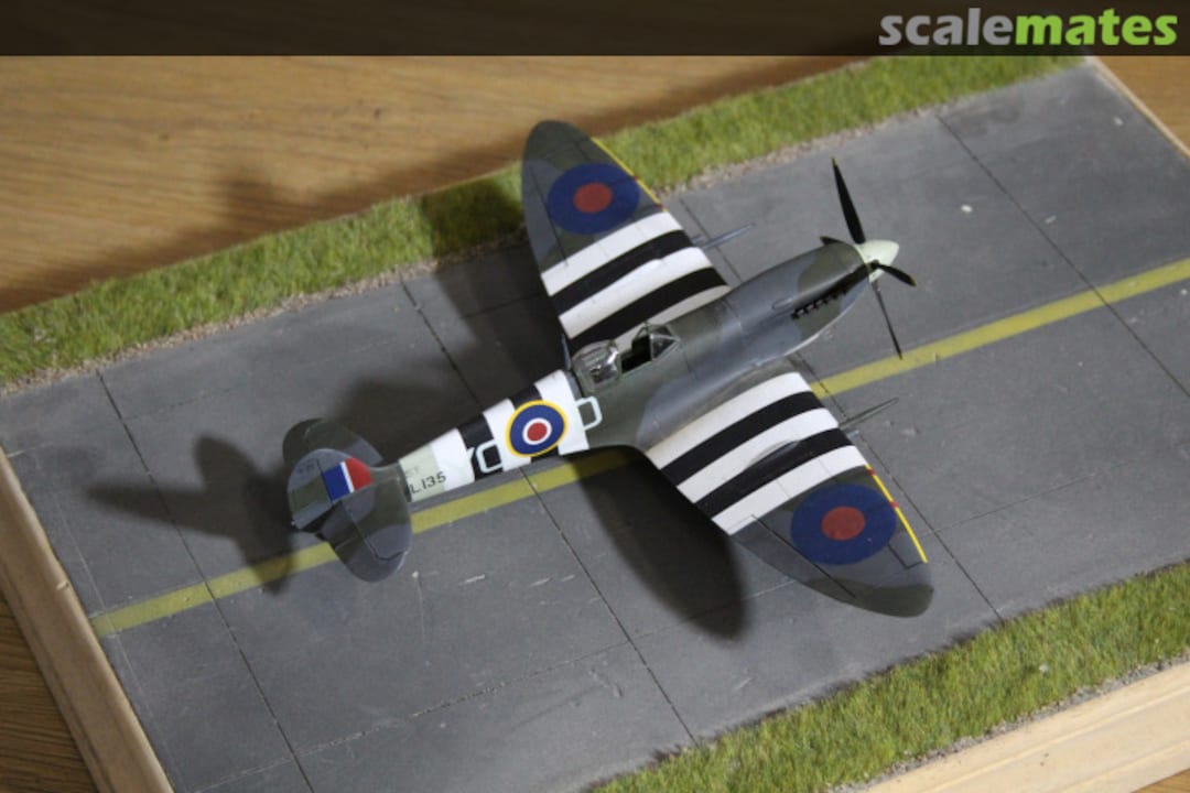 View album, image #1