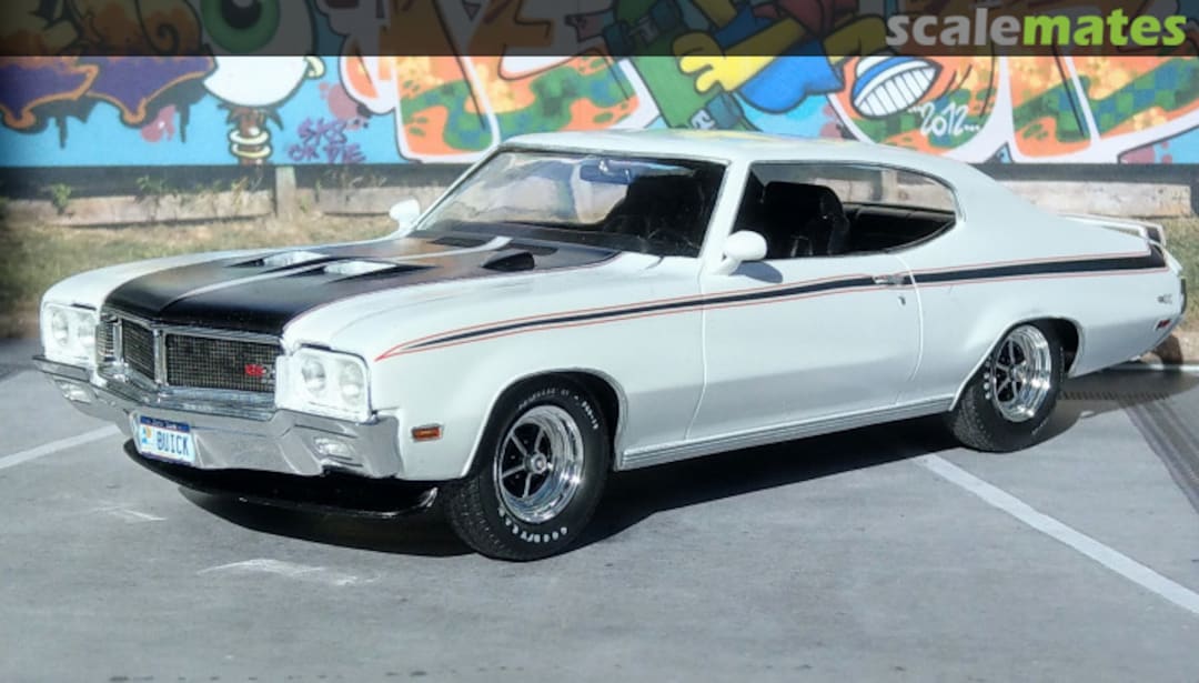 View album, image #2