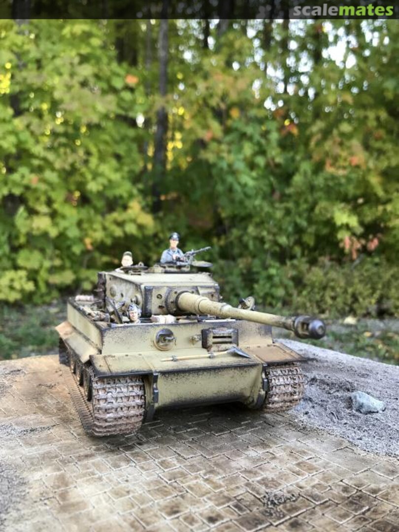 View album, image #2