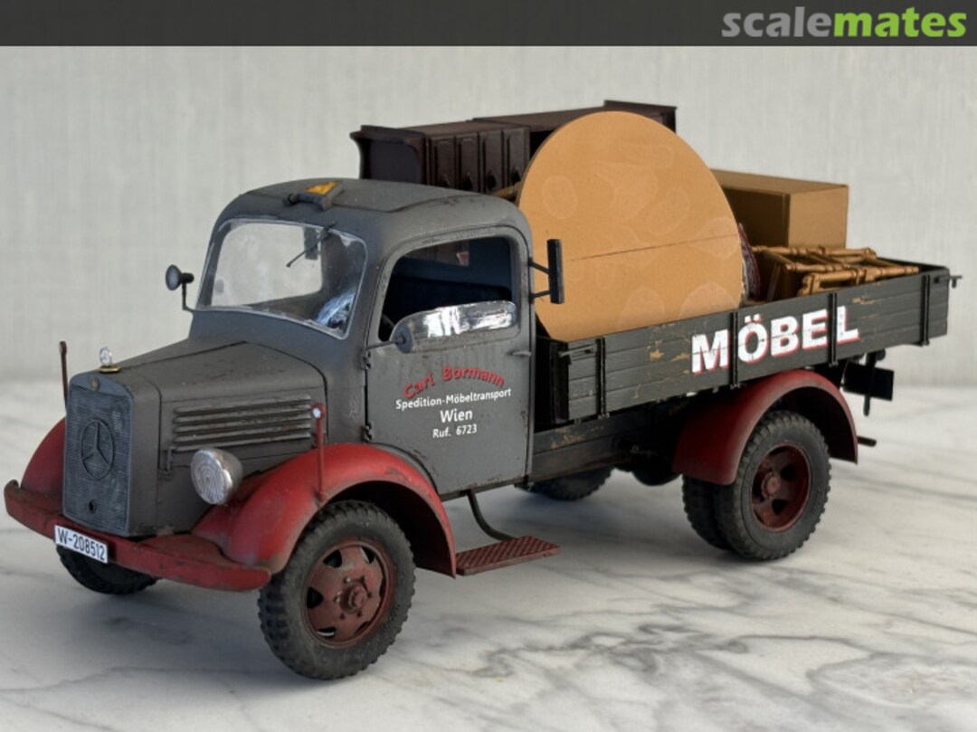 View album, image #1