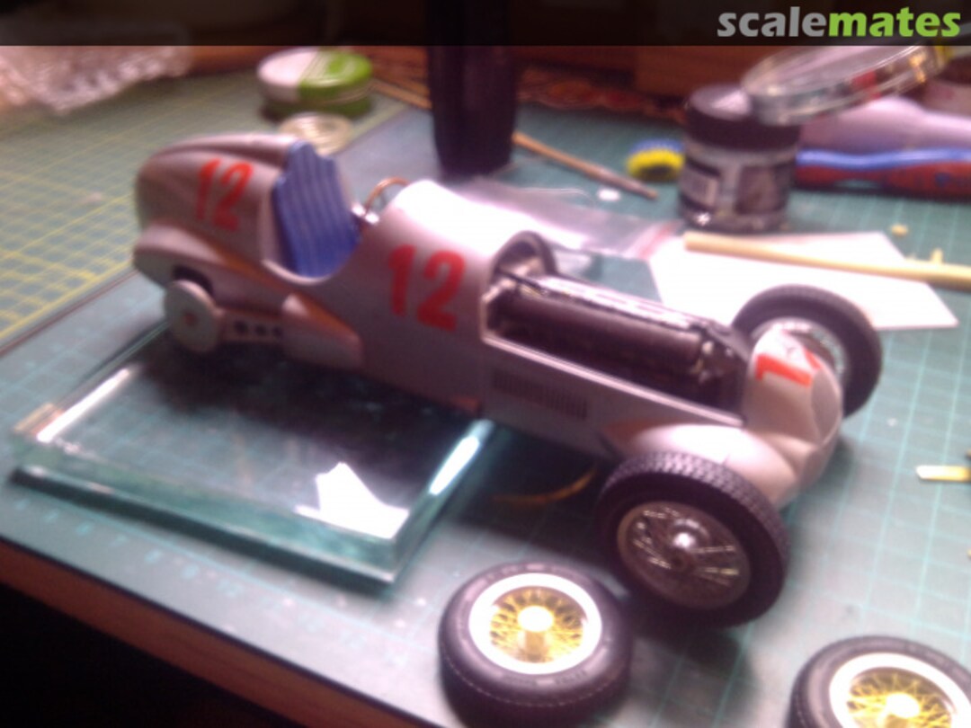 View album, image #1