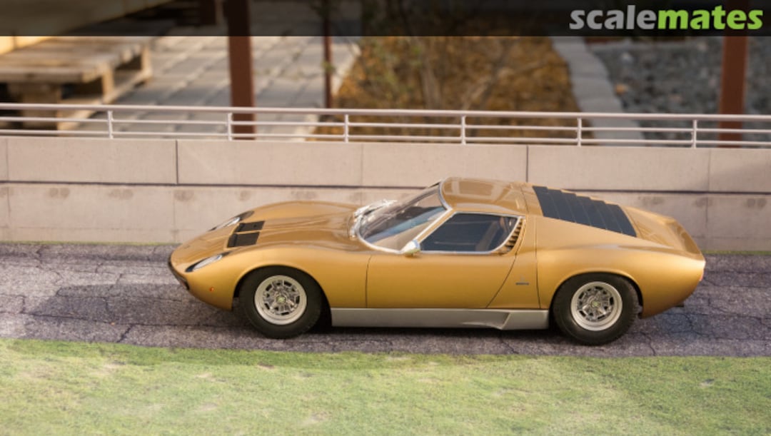 View album, image #1