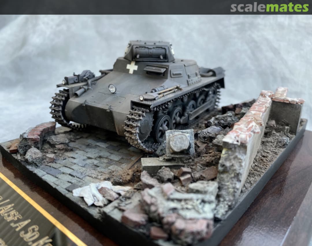 View album, image #1