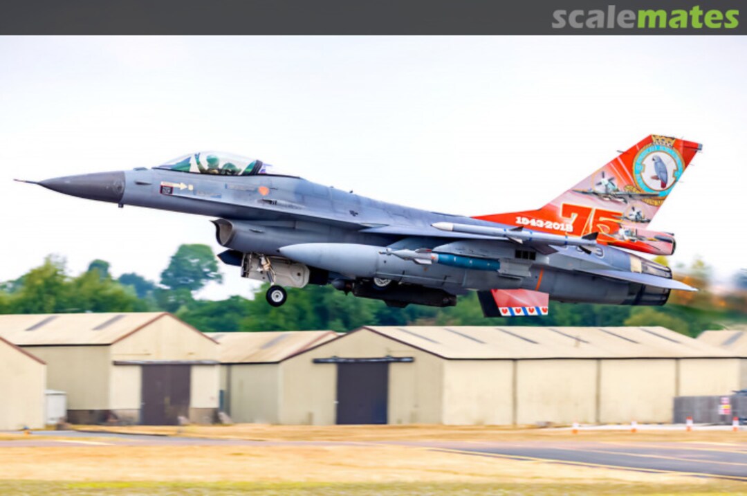 View album, image #2