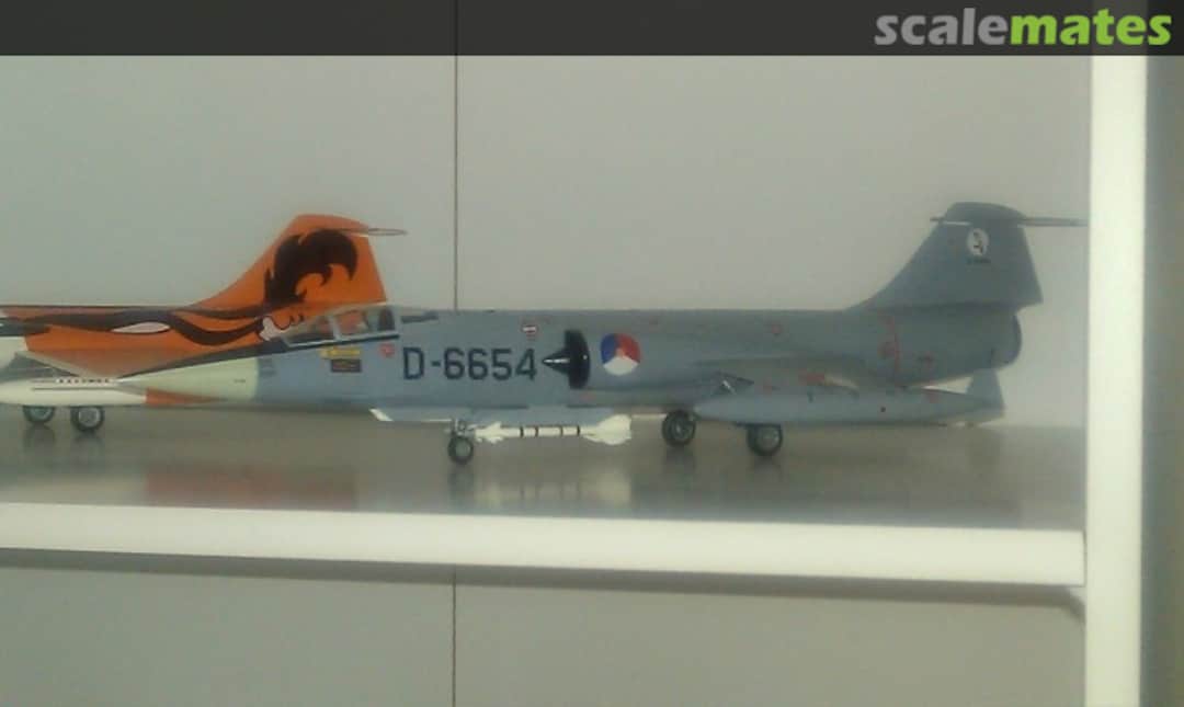 View album, image #1