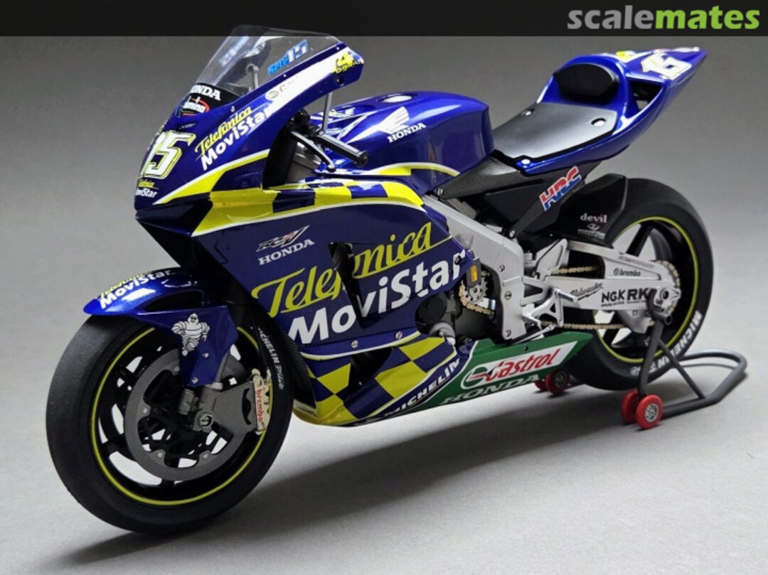 View album, image #1