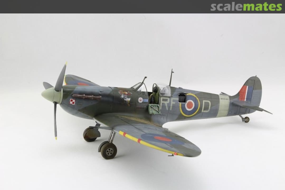 View album, image #1