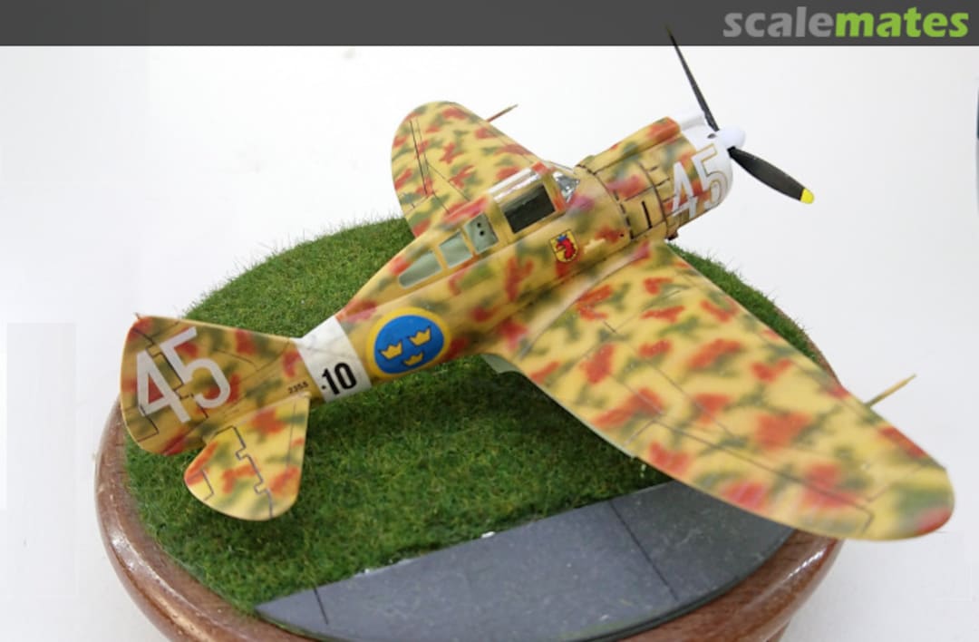 View album, image #1