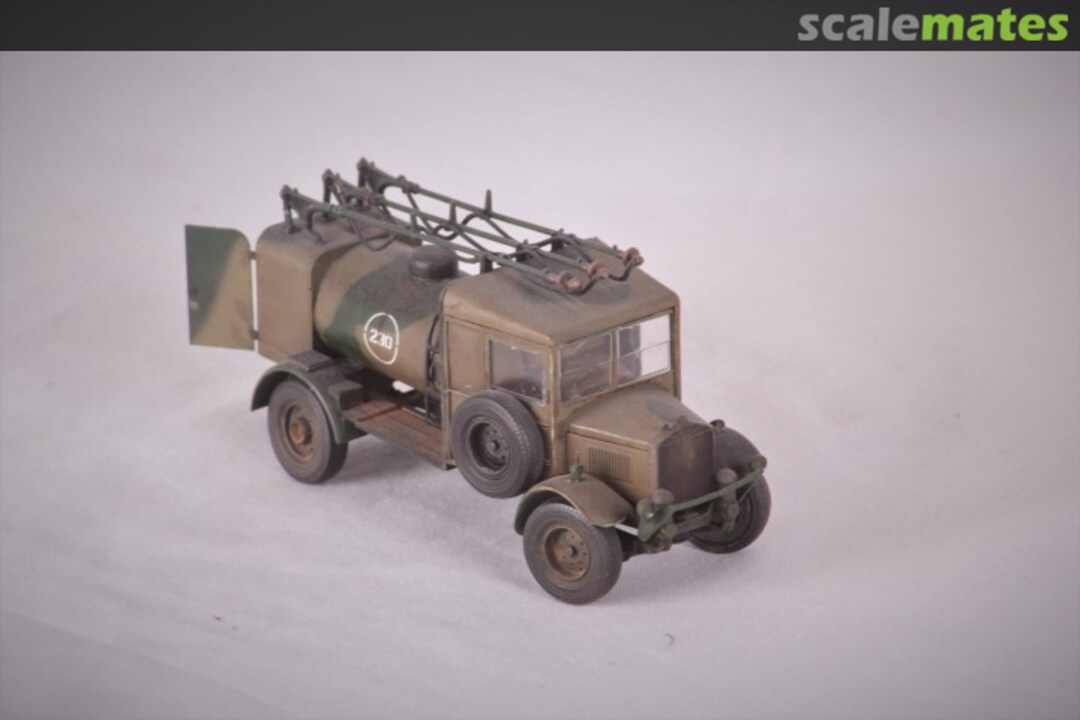 View album, image #1