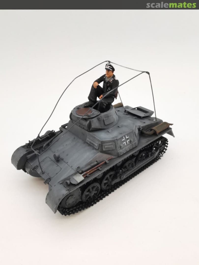 View album, image #1