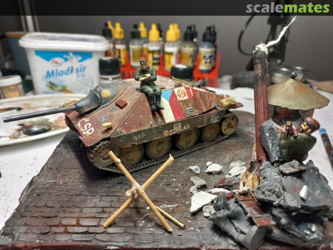 View album, image #1