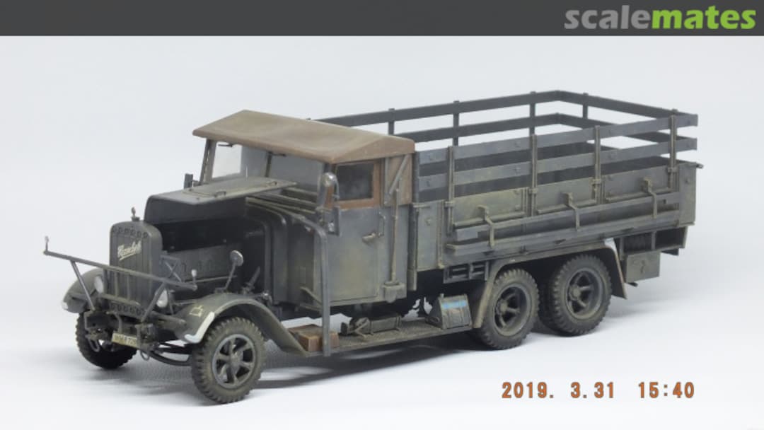 View album, image #1