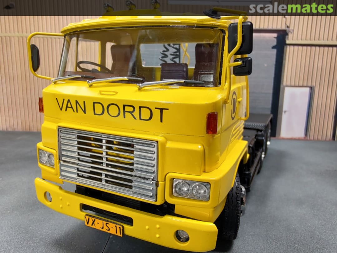 View album, image #1