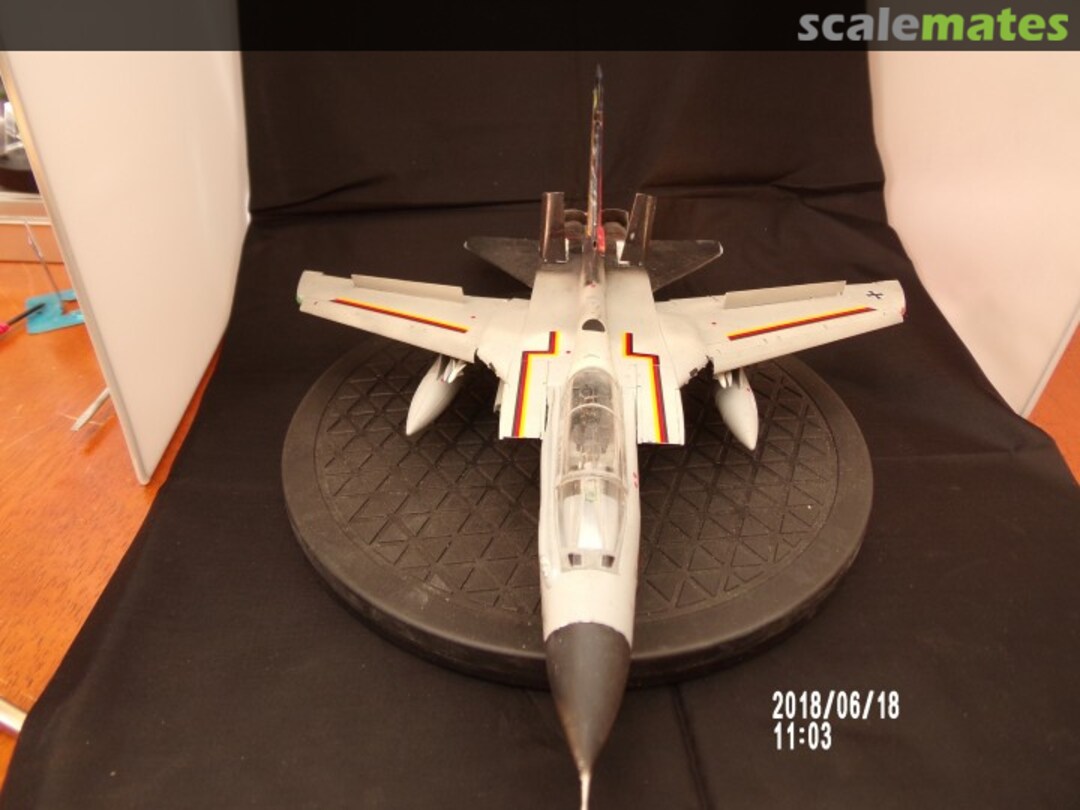 View album, image #1