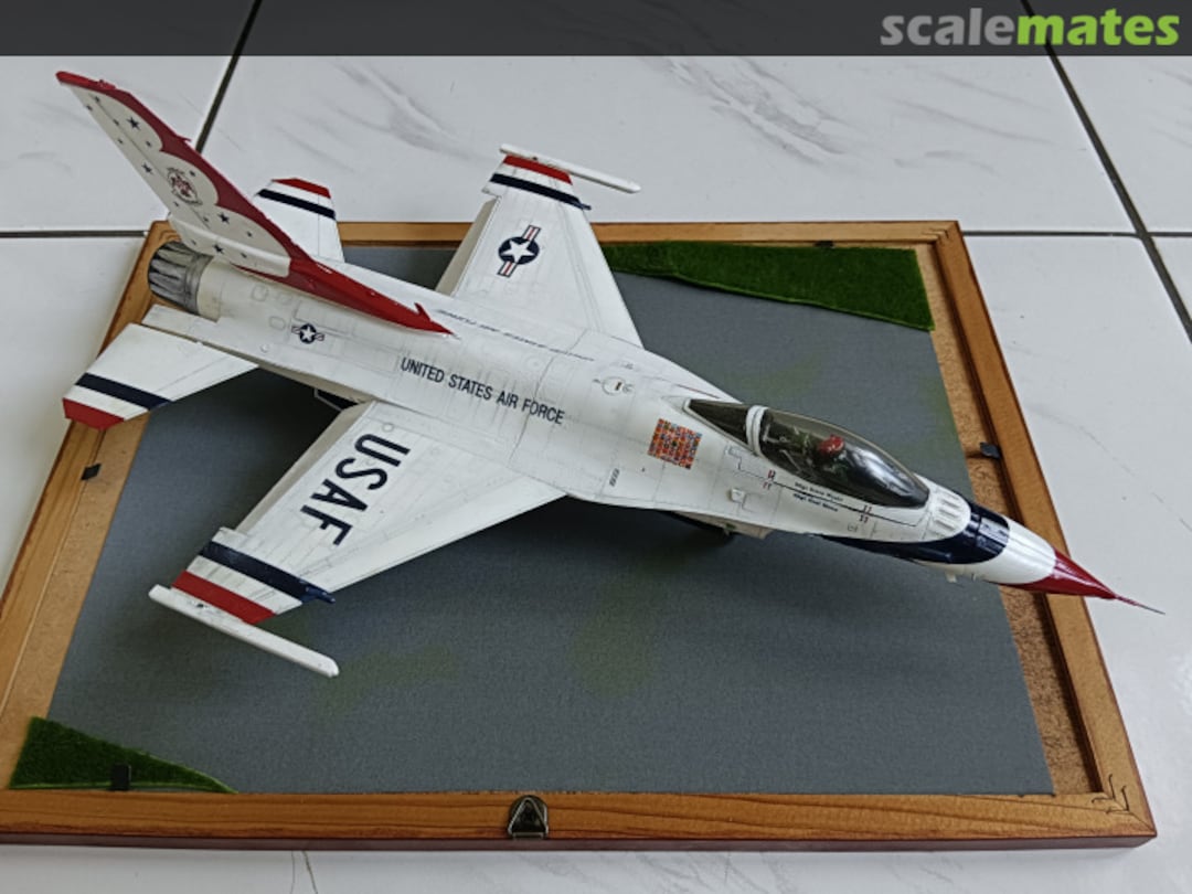 View album, image #8